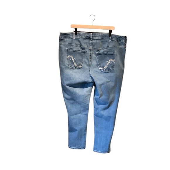 Lane Bryant women’s denim jeans Skinny GeniusFit jdistressed size 24 average - Picture 3 of 15